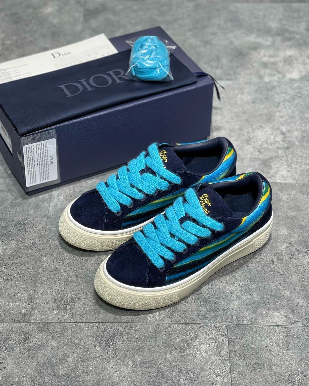 DIO Sneakers