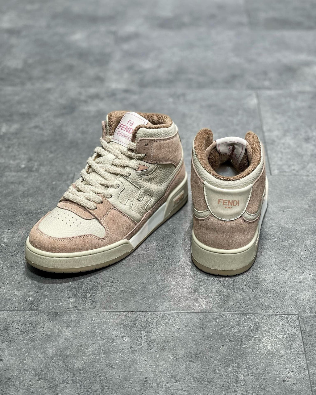 FEN Sneakers