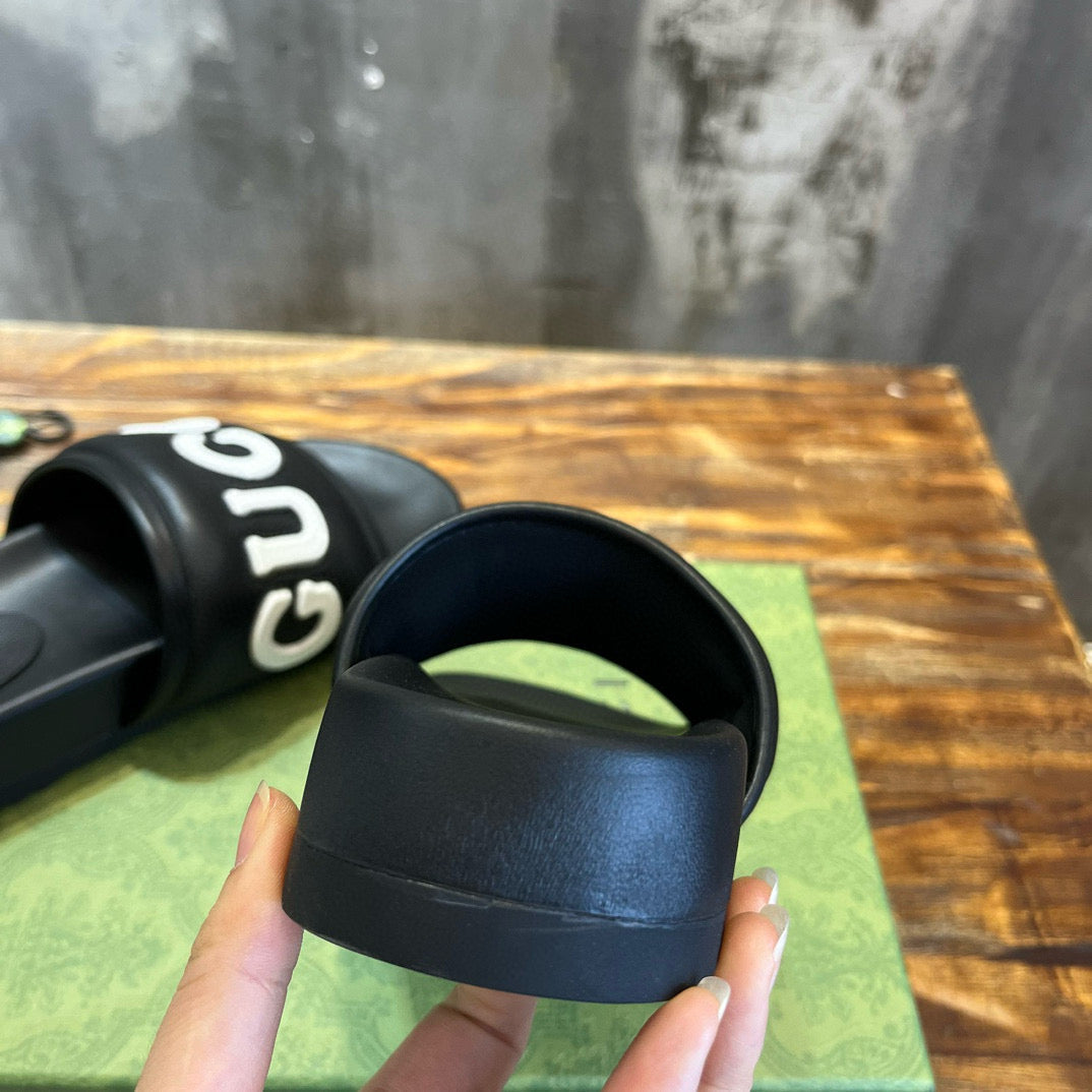 GUC Sandals