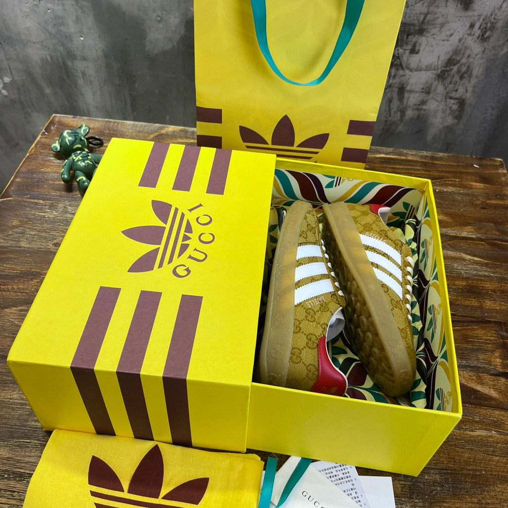 GUC Sneakers