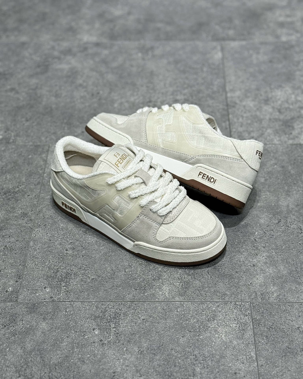 FEN Sneakers