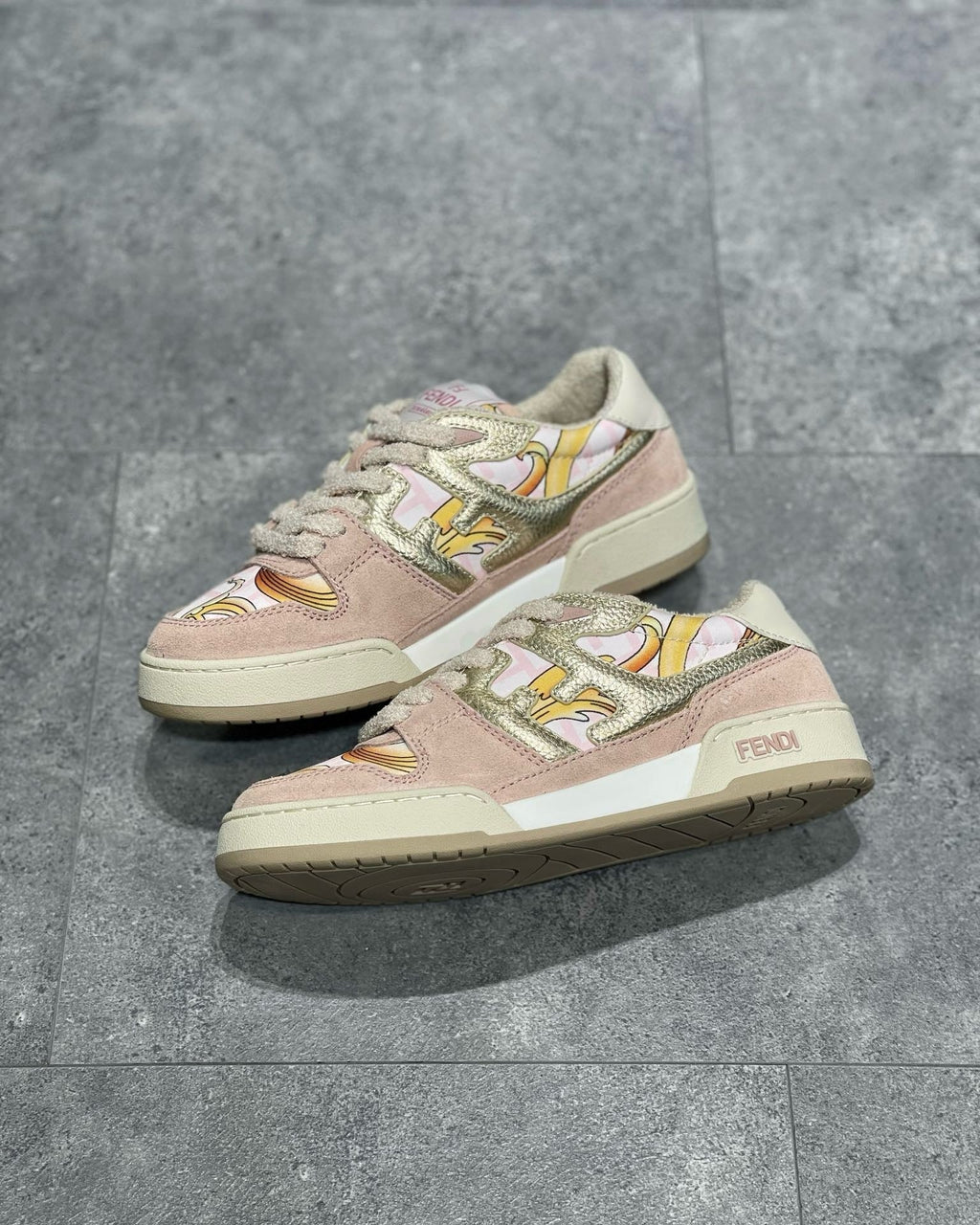 FEN Sneakers