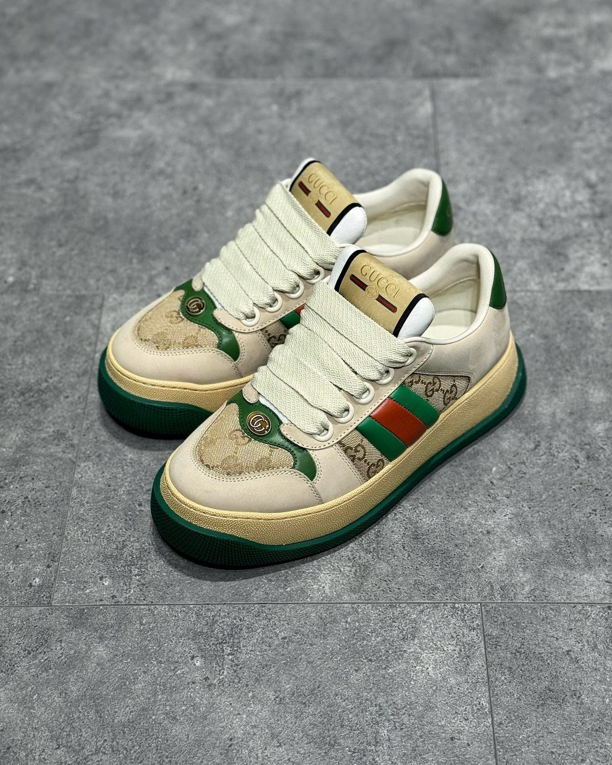 GUC Sneakers