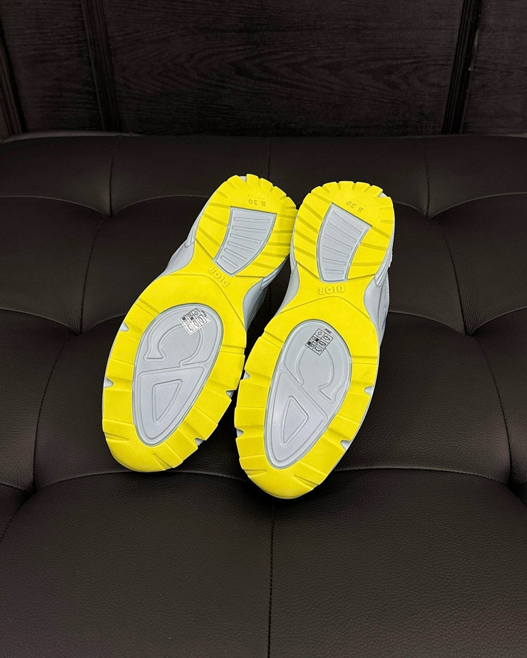 CD SNEAKERS