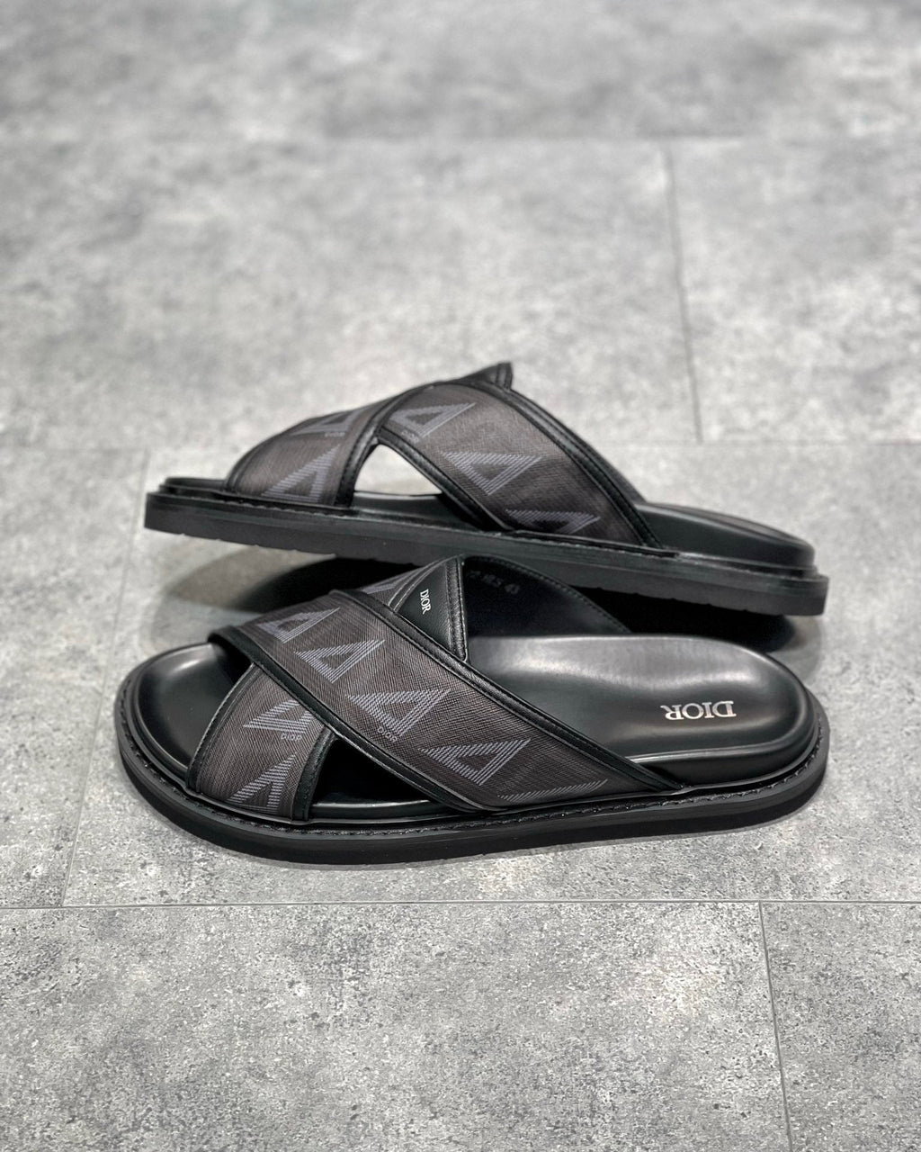 DIO Sneakers
