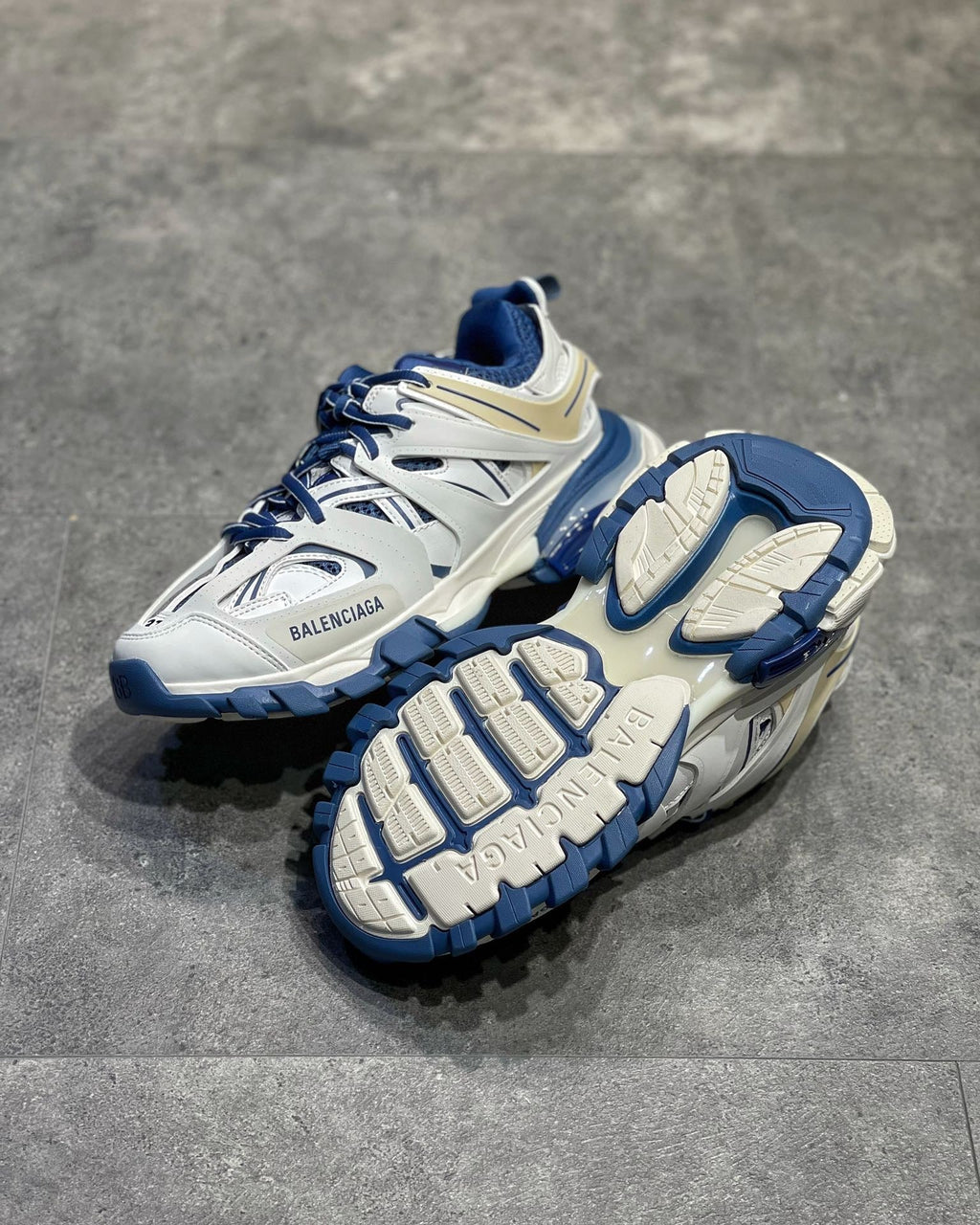 BLCG Sneakers