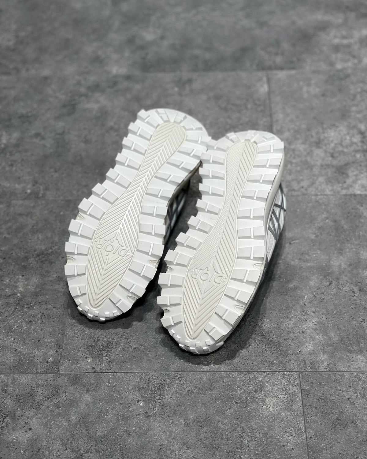 DIO Sneakers