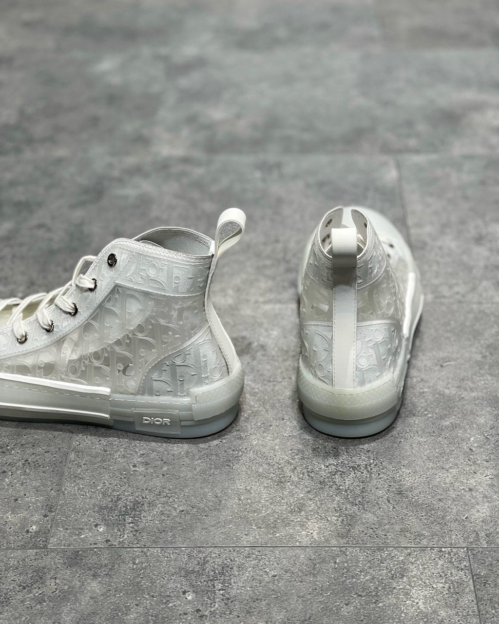 DIO Sneakers