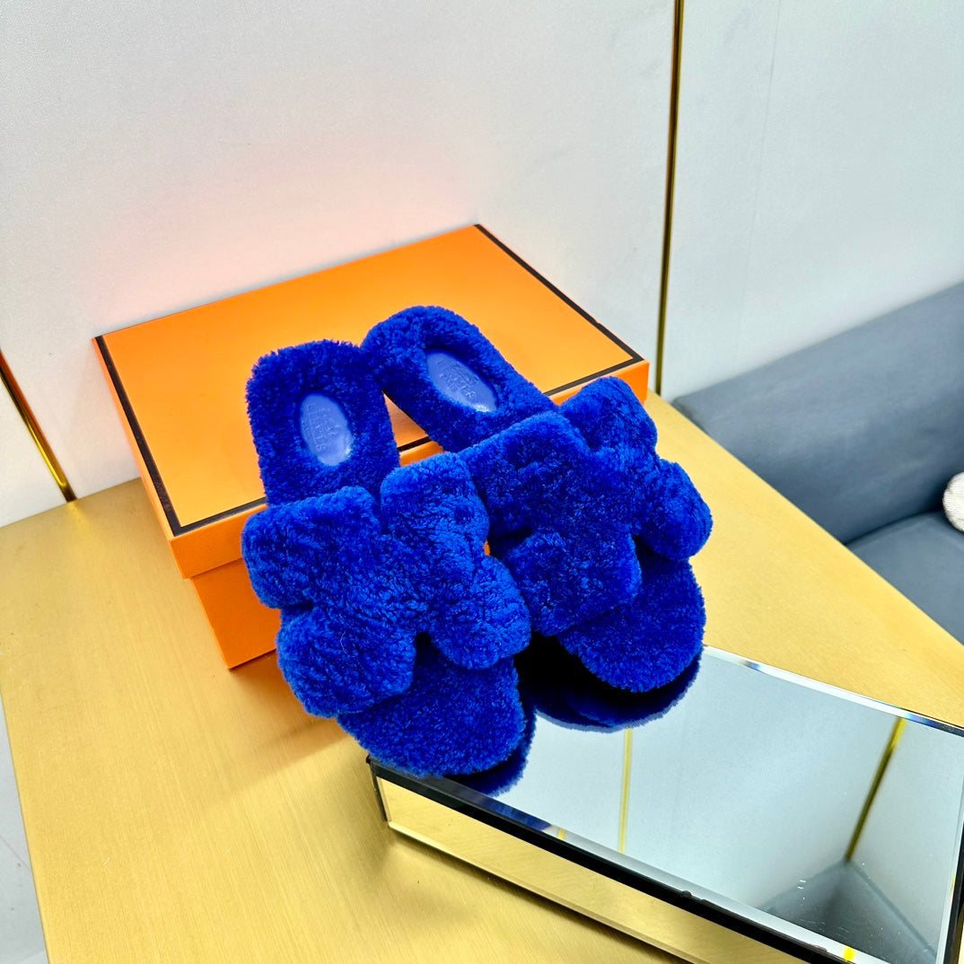 0RAN SHEARLING SANDALS INDIGO BLUE